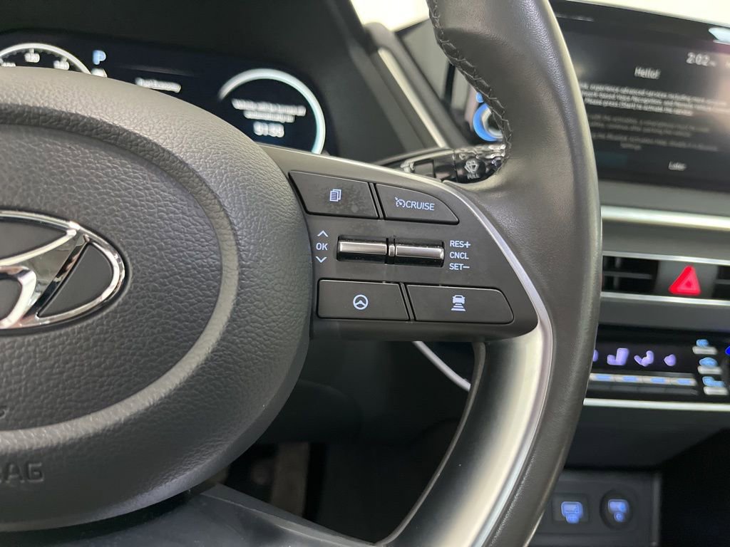 Used 2023 Hyundai Sonata SEL w/ Convenience Package FWD image 9