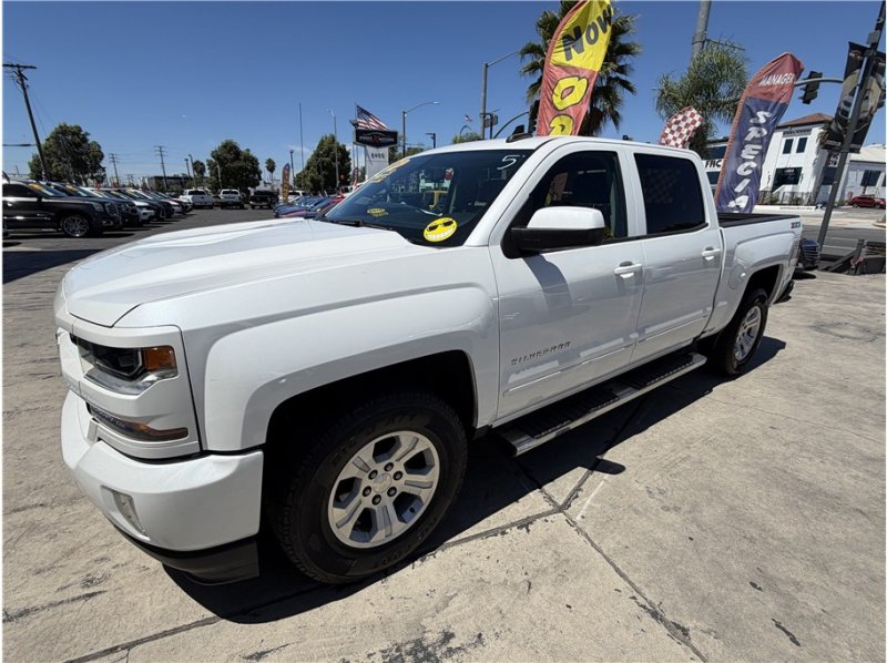 Used 2017 Chevrolet Silverado 1500 LT w/ All Star Edition AWD/4WD image 10