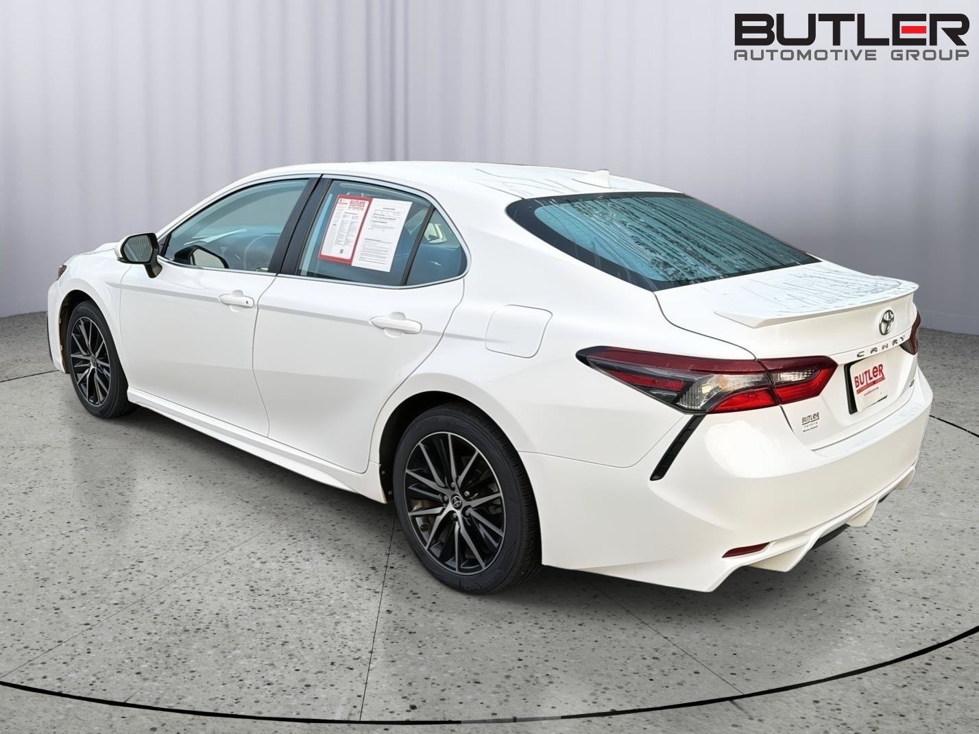 Certified 2023 Toyota Camry SE FWD image 4