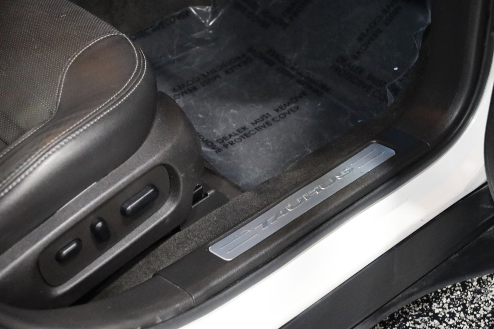 Used 2013 Ford Taurus SHO image 44