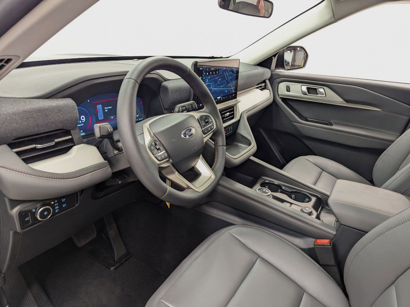 New 2026 Ford Explorer Active image 3