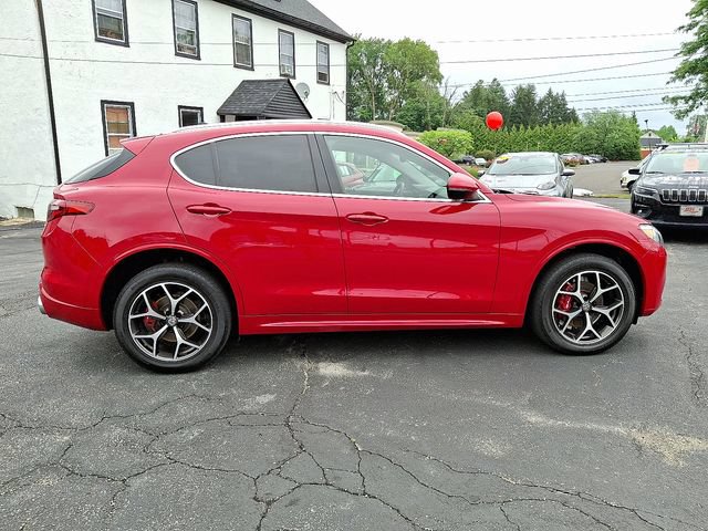 Used 2021 Alfa Romeo Stelvio Ti w/ Active Assist 2 Package TI AWD/4WD image 7