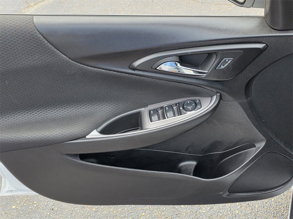 Used 2024 Chevrolet Malibu LT image 14