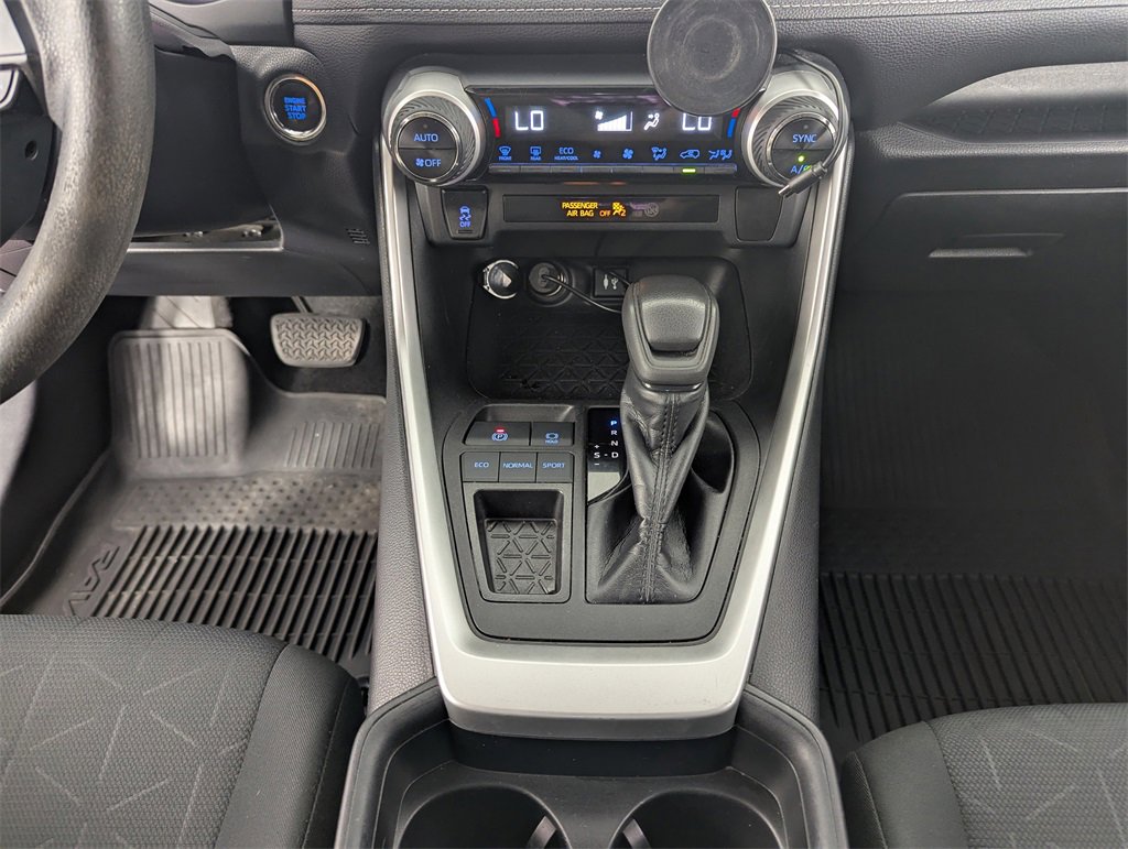 Used 2019 Toyota RAV4 XLE image 27
