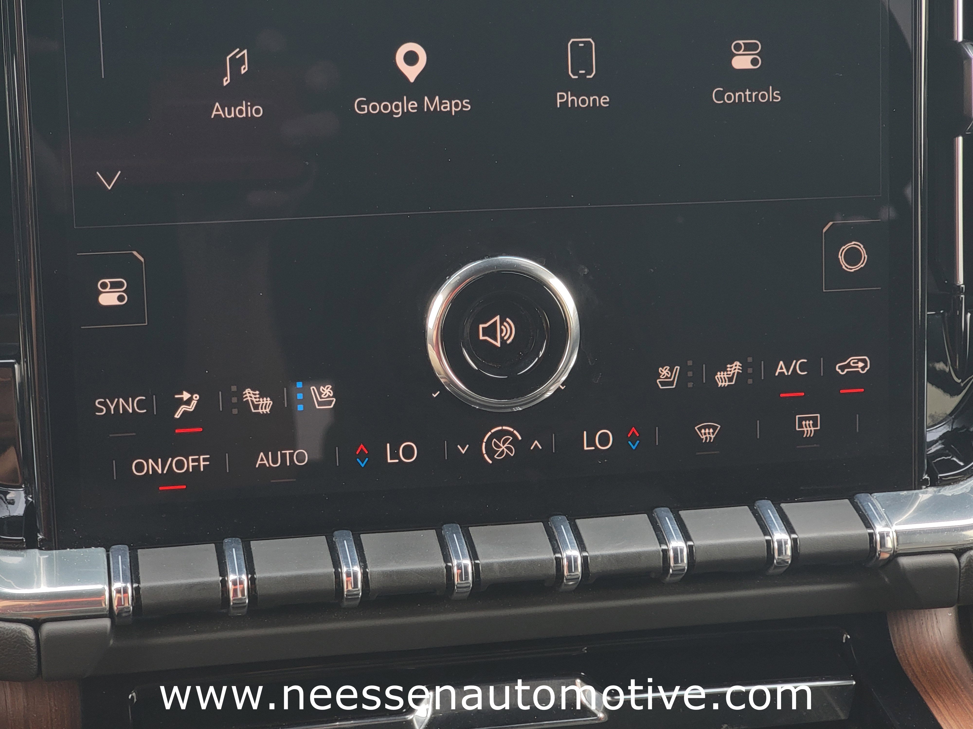 Used 2025 GMC Yukon Denali AWD/4WD image 36