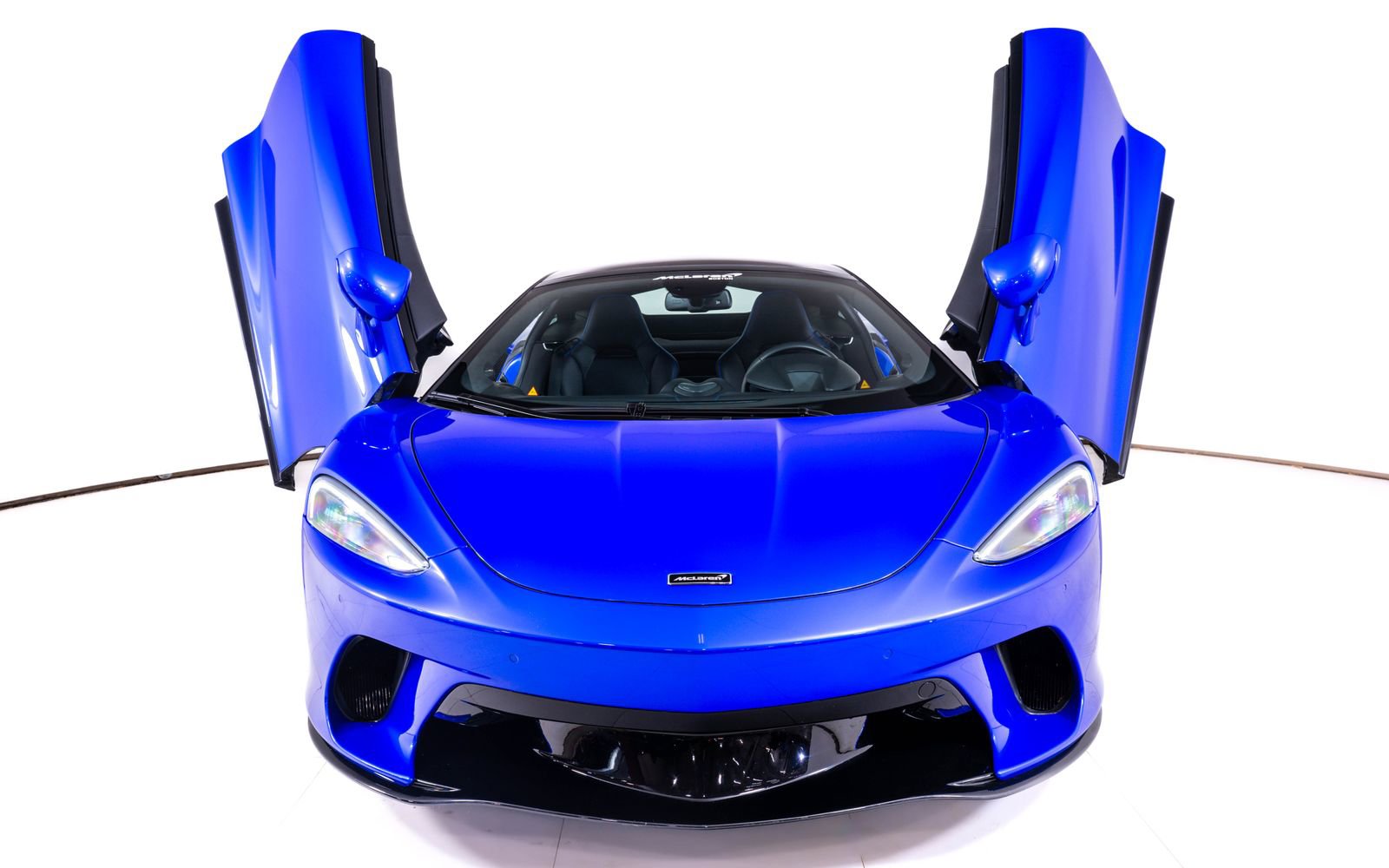 Used 2023 McLaren GT image 9