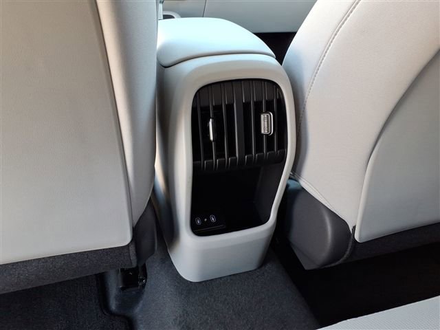 Used 2025 Hyundai Kona SEL image 26
