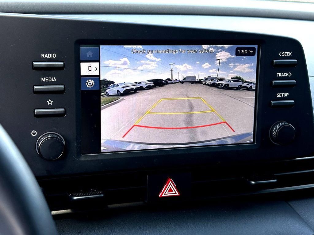 Used 2025 Hyundai Elantra Sport image 22