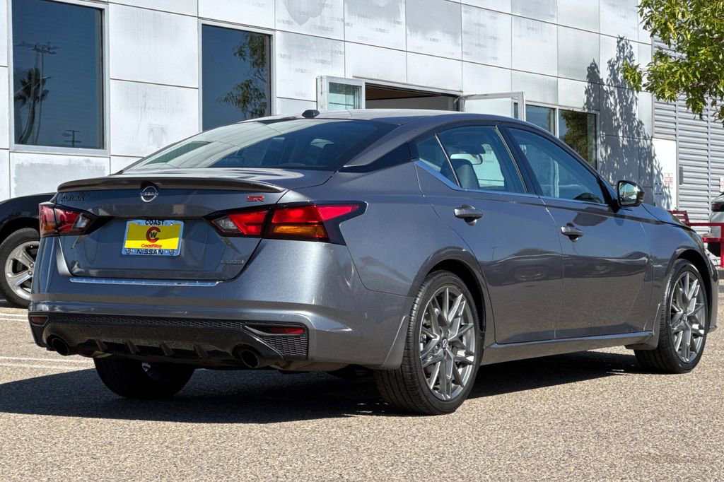 Used 2023 Nissan Altima 2.0 SR image 4