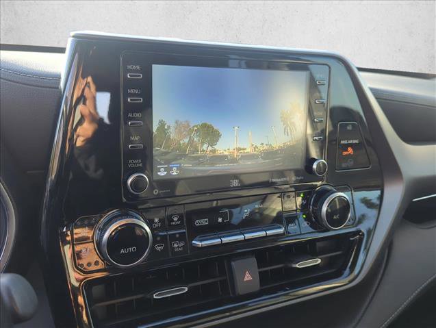Used 2021 Toyota Highlander Limited image 19