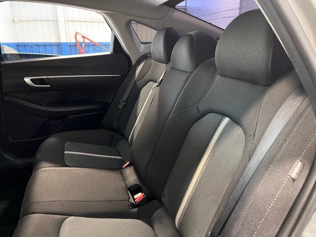 Used 2021 Hyundai Sonata SE w/ Cargo Package image 18