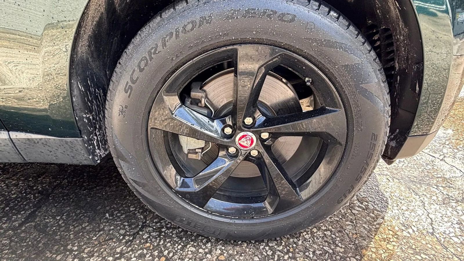 Used 2017 Jaguar F-PACE Prestige image 24