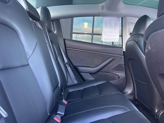 Used 2019 Tesla Model 3 Standard Range Plus image 14
