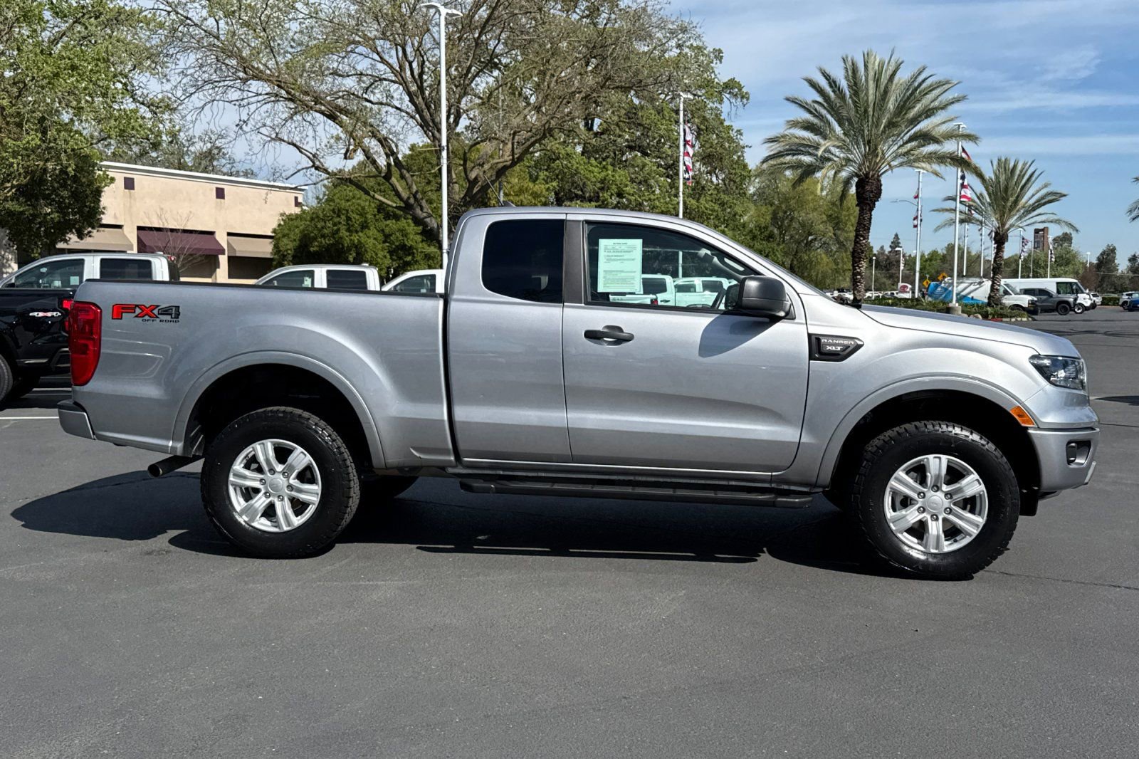 Used 2022 Ford Ranger XLT w/ FX4 Off-Road Package AWD/4WD image 2