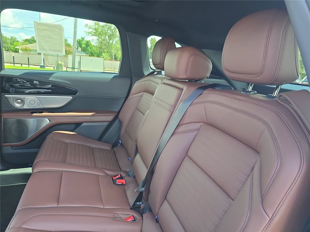 New 2026 Lincoln Nautilus Reserve AWD/4WD image 10
