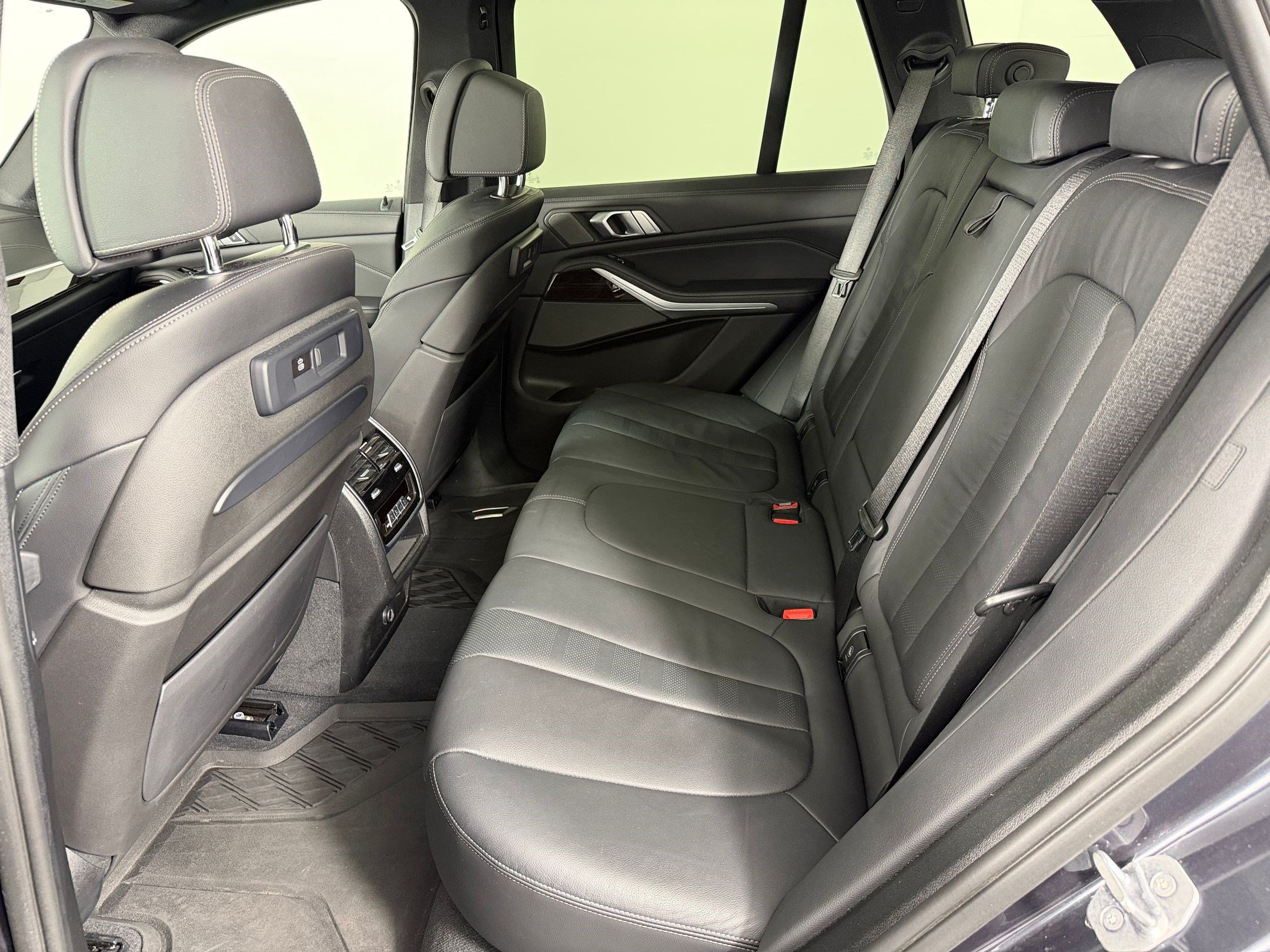 Used 2020 BMW X5 sDrive40i w/ Premium Package RWD image 27