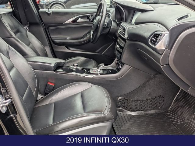 Used 2019 INFINITI QX30 AWD image 28