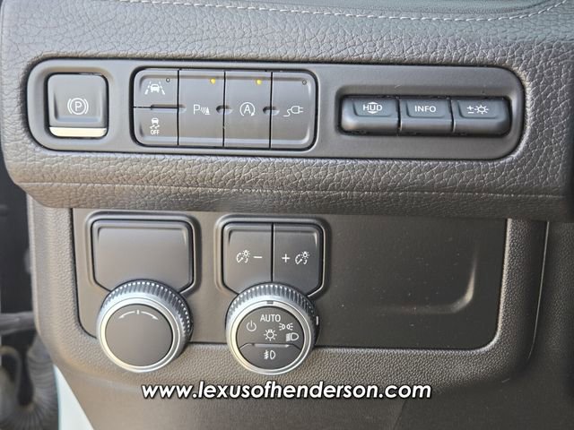 Used 2021 GMC Yukon Denali w/ Denali Premium Package image 23