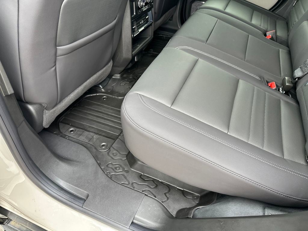 New 2026 GMC Hummer EV SUV AWD/4WD image 33