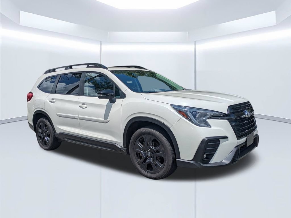 Used 2023 Subaru Ascent Onyx Edition AWD/4WD image 2