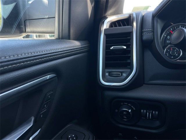 Used 2025 RAM 1500 Laramie image 25