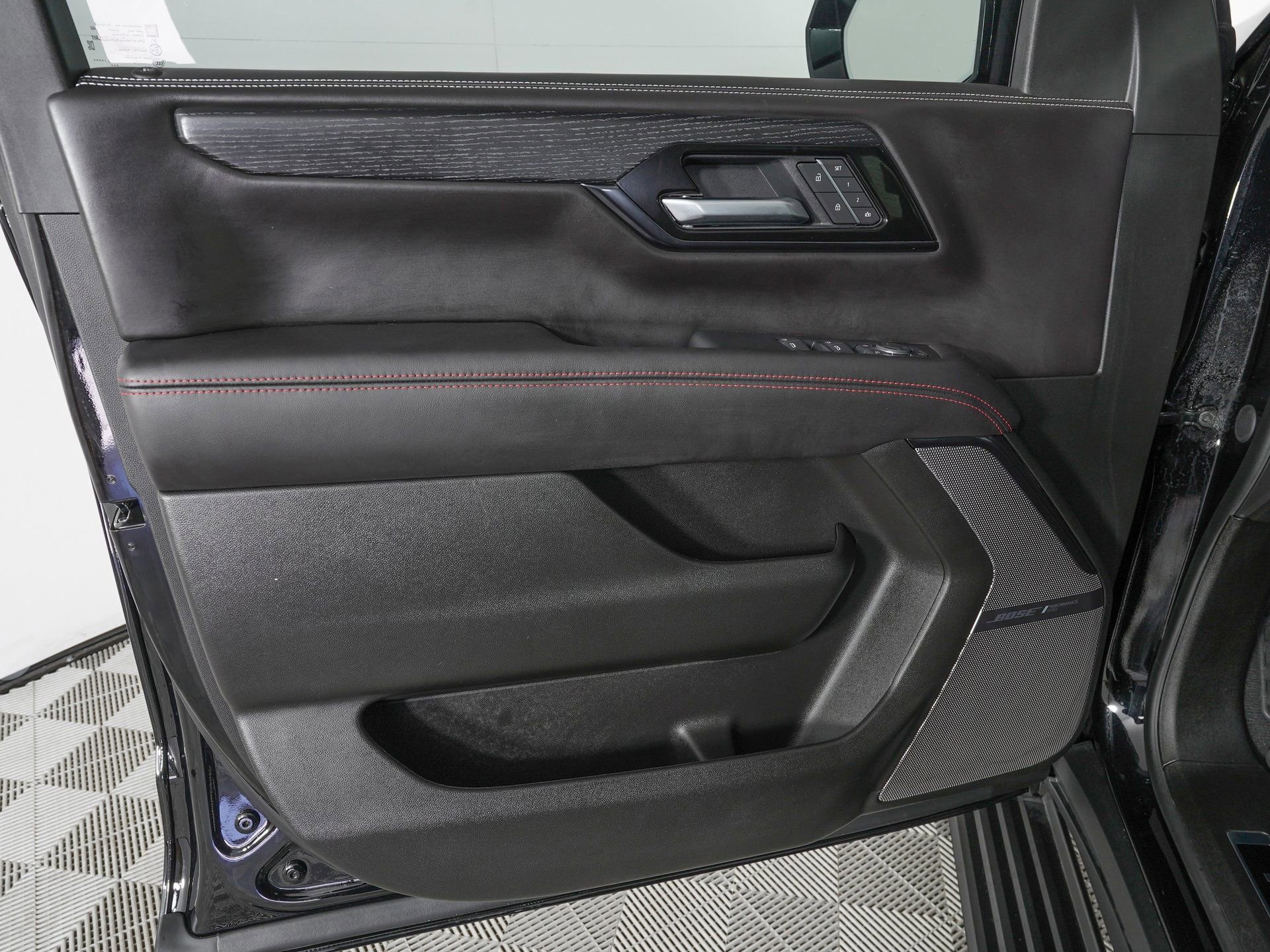 Used 2026 GMC Yukon XL AT4 Ultimate image 18