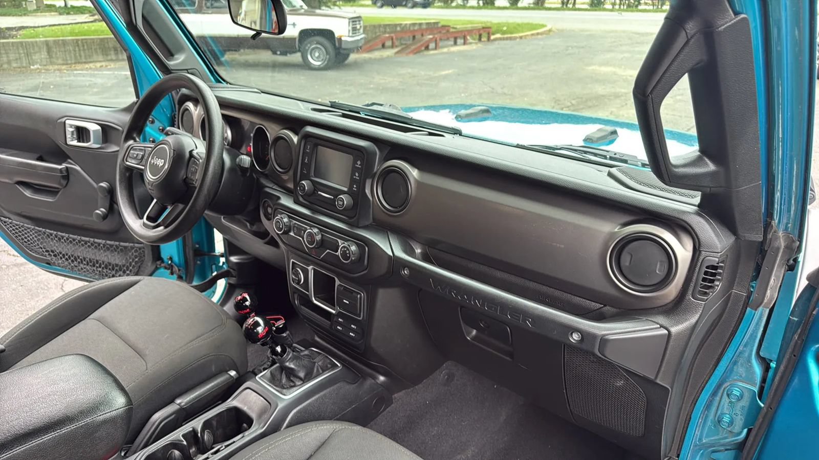 Used 2020 Jeep Wrangler Unlimited Sport AWD/4WD image 13