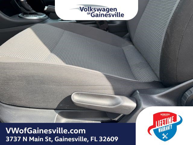 Used 2019 Volkswagen Beetle 2.0T S FWD image 12