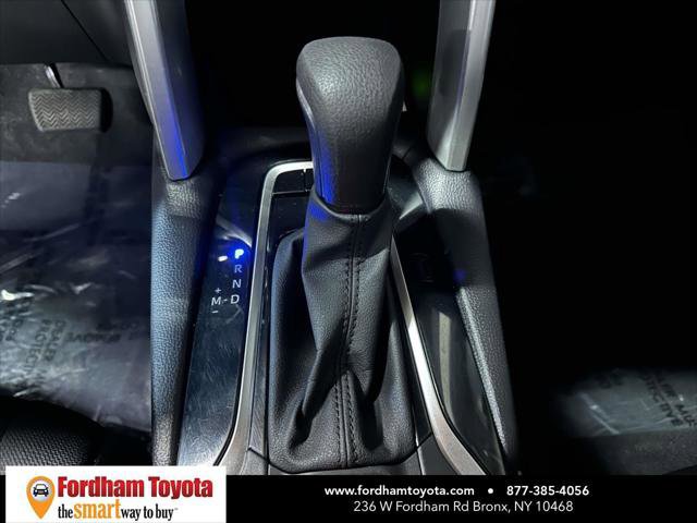 Certified 2022 Toyota Corolla Cross LE image 27