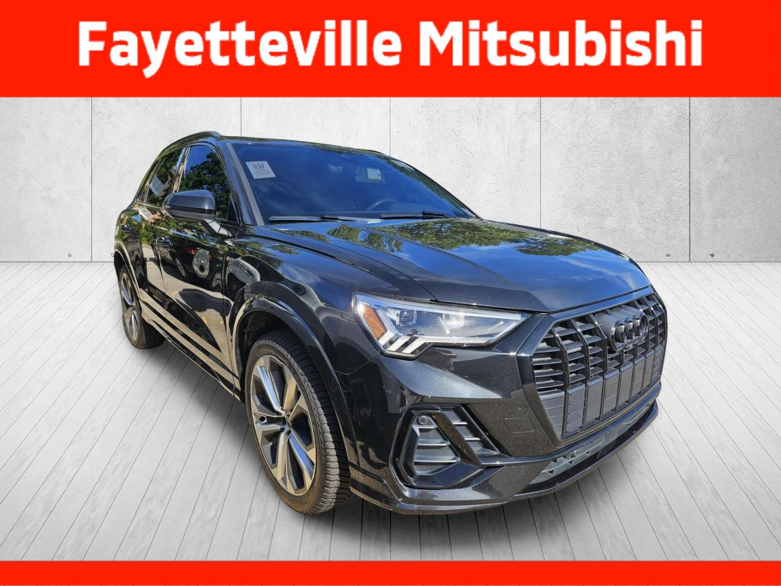 Used 2022 Audi Q3 2.0T Premium Plus w/ Premium Plus Package AWD/4WD image 1