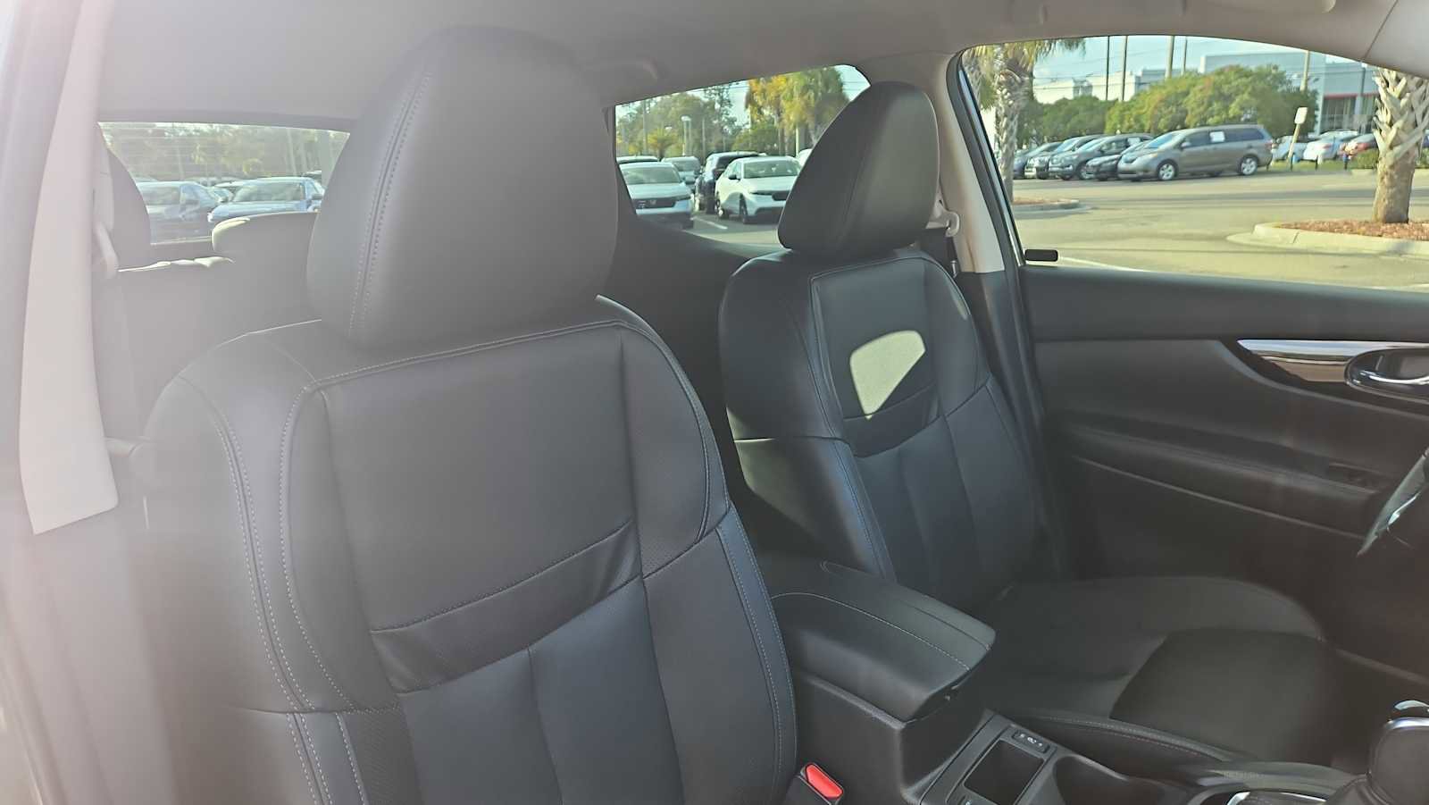 Used 2022 Nissan Rogue Sport SL image 25