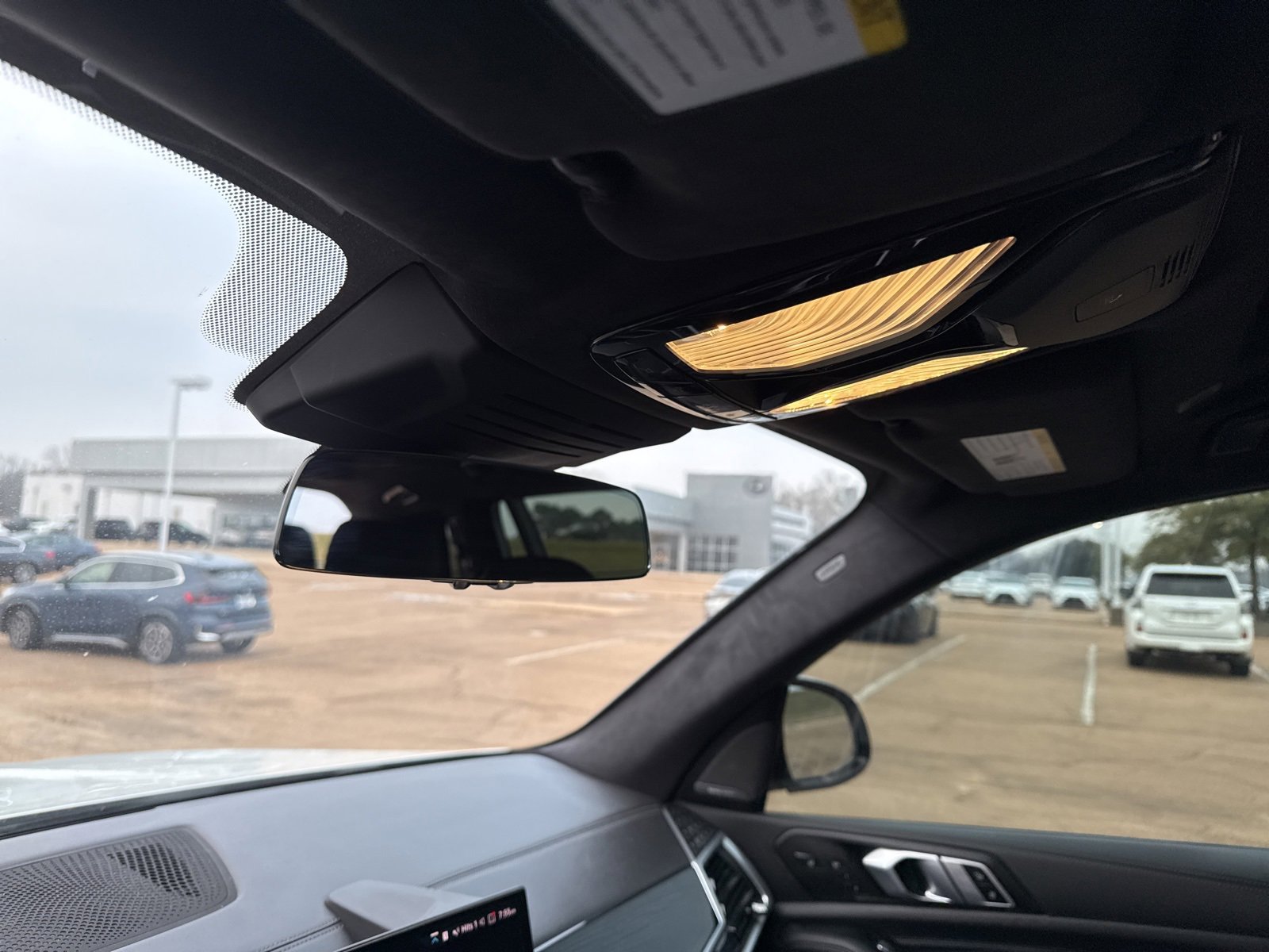 Certified 2023 BMW X7 xDrive40i w/ Executive Package image 19