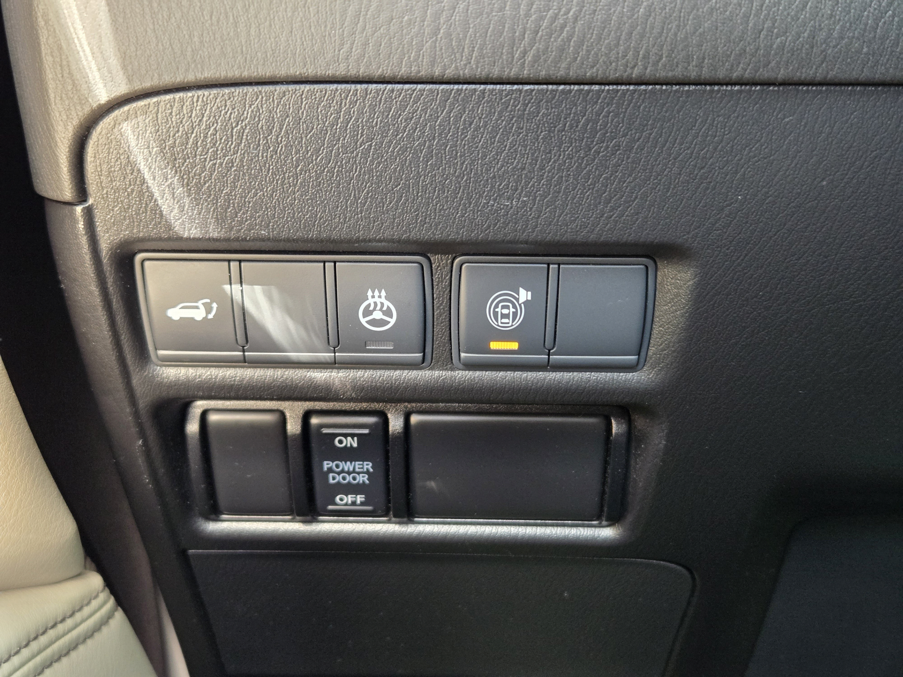 Used 2022 Nissan Armada Platinum RWD image 22