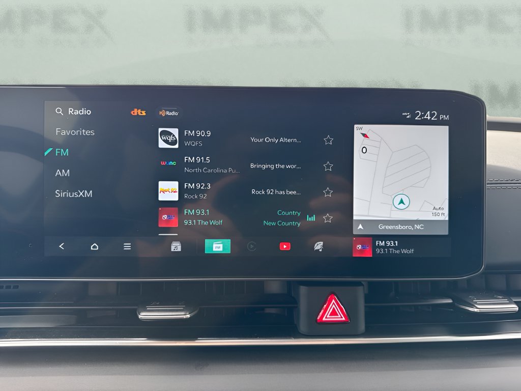 Used 2025 Kia Carnival EX FWD image 19