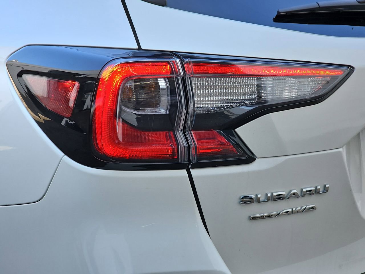 Certified 2025 Subaru Outback Limited image 42