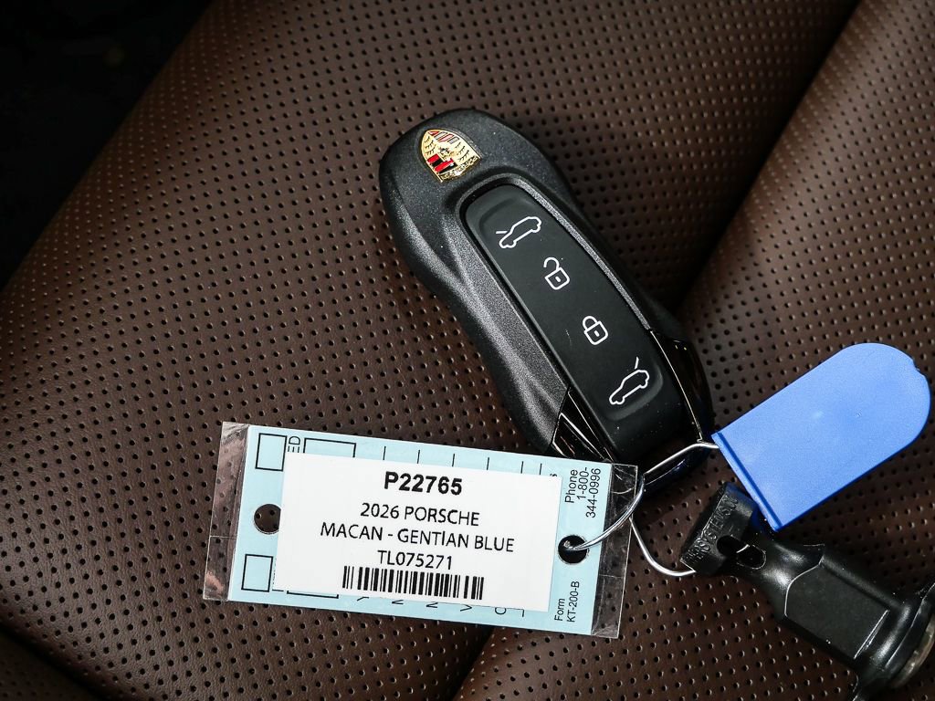 New 2026 Porsche Macan Electric image 40