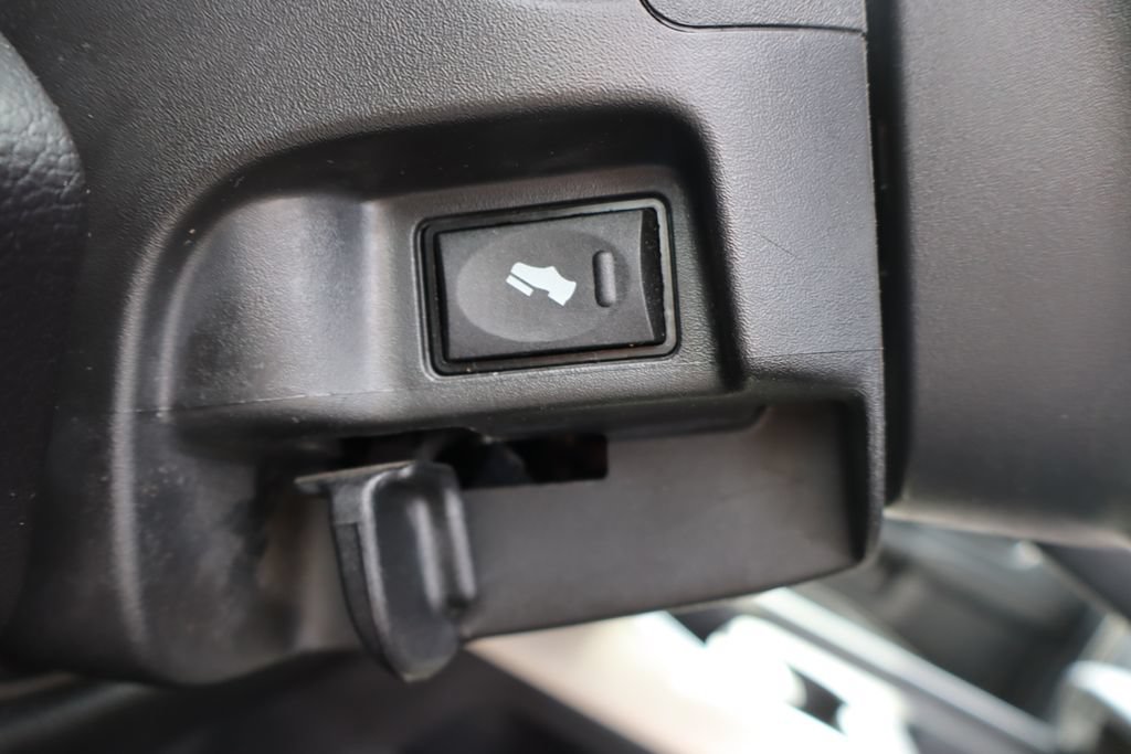 Used 2022 RAM 3500 Laramie AWD/4WD image 19