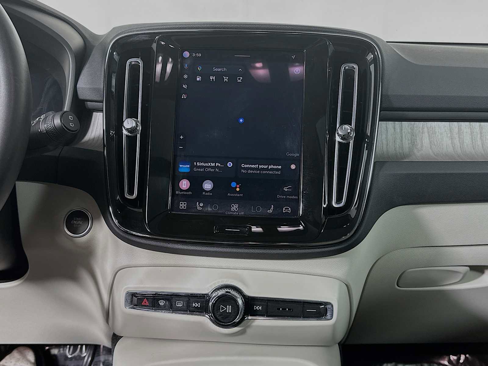 Used 2023 Volvo XC40 B5 Plus w/ Driver Assist Package image 13