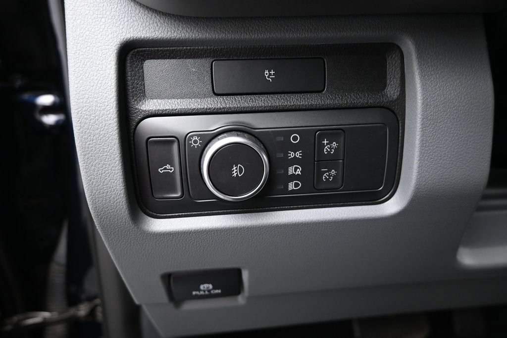 Used 2023 Ford F250 XL w/ STX Appearance Package AWD/4WD image 12