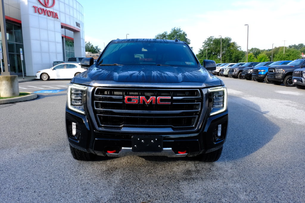 Used 2023 GMC Yukon AT4 w/ AT4 Premium Plus Package AWD/4WD image 8