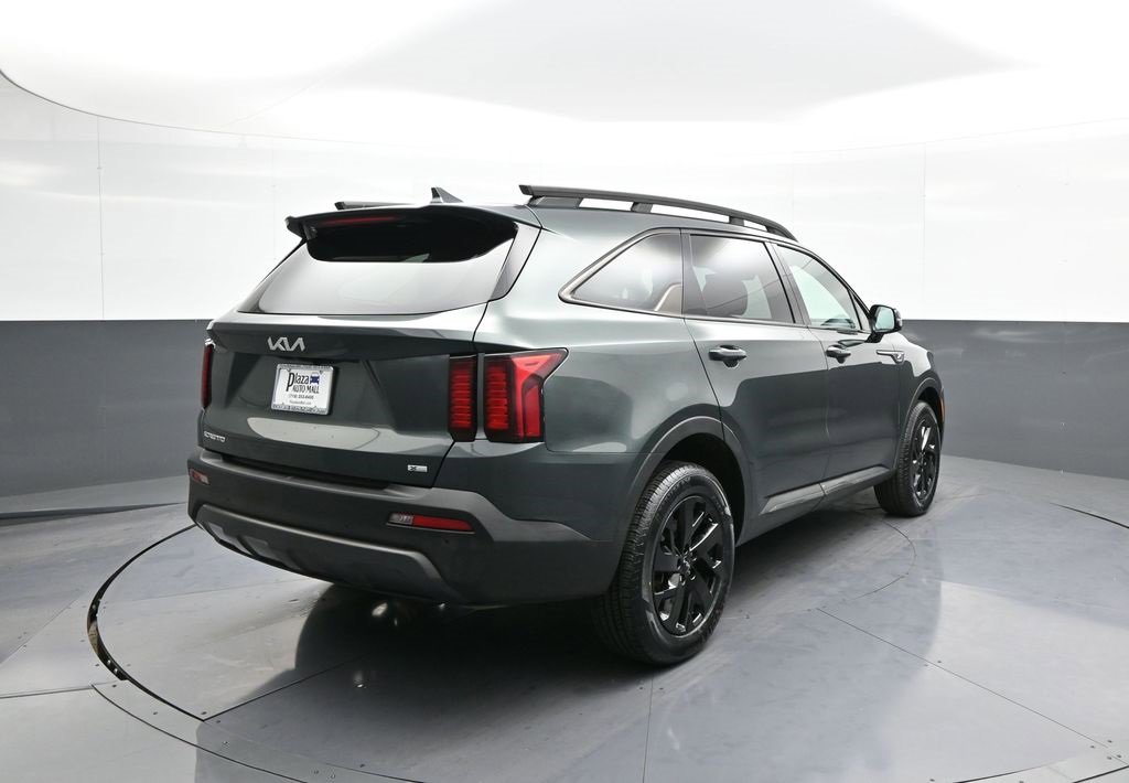 Certified 2023 Kia Sorento S w/ Panoramic Sunroof Package image 6
