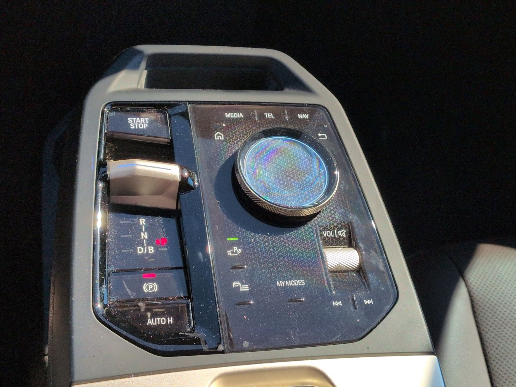 Used 2024 BMW iX xDrive50 w/ Sport Package image 26