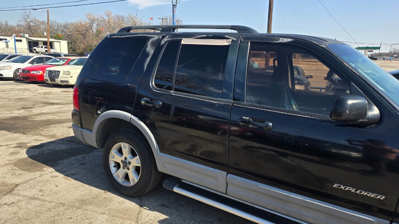 Used 2002 Ford Explorer XLT image 6