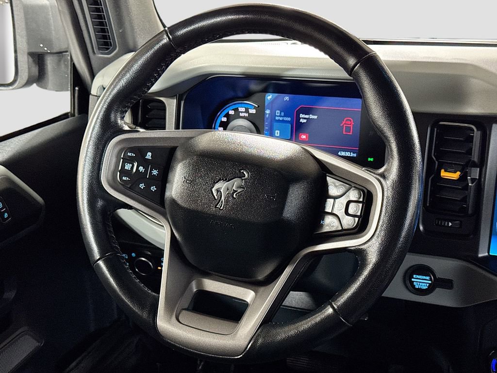 Used 2022 Ford Bronco Badlands image 18