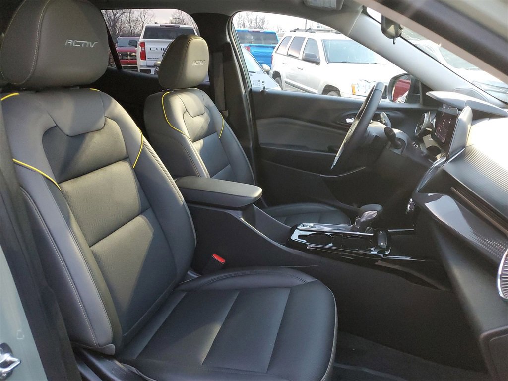 Used 2025 Chevrolet Trax ACTIV w/ Driver Confidence Package image 26