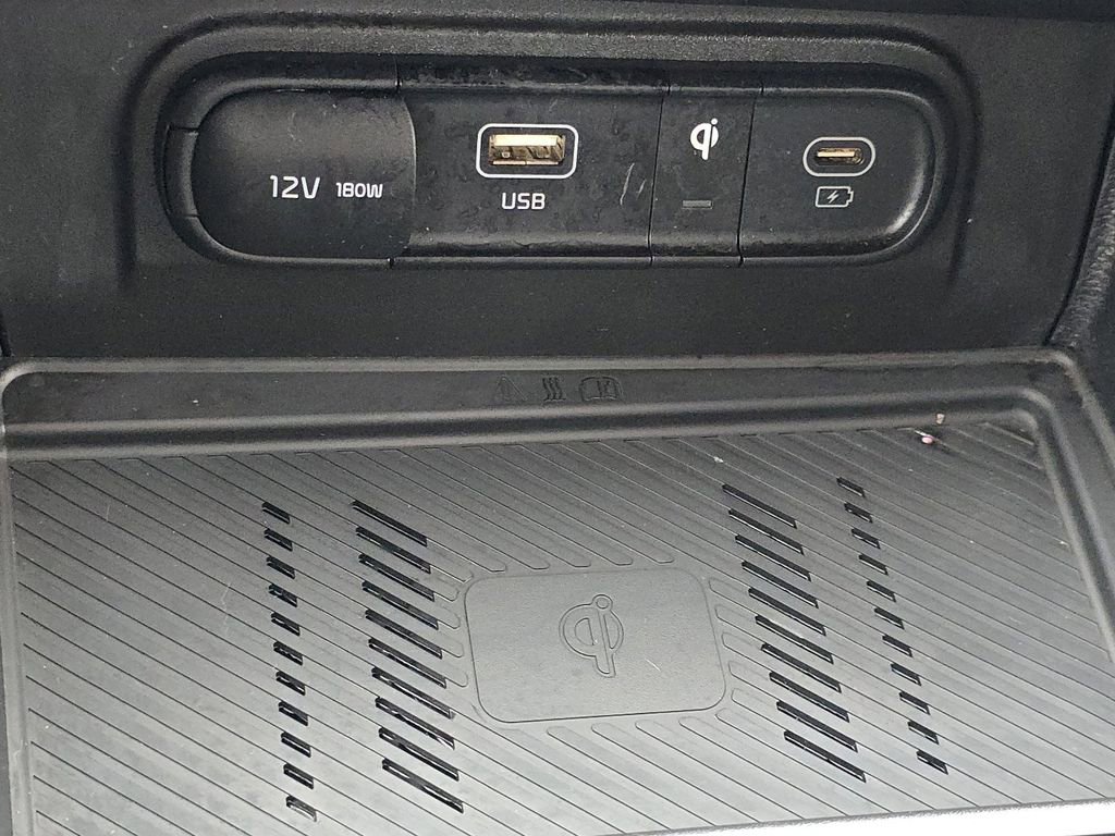 Used 2024 Kia Sportage EX image 32