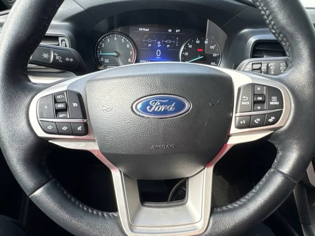 Used 2023 Ford Explorer XLT AWD/4WD image 21