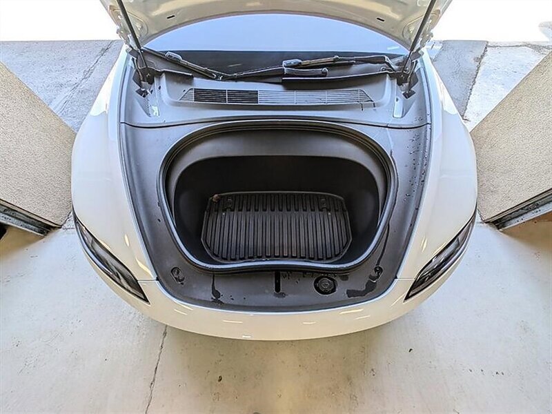 Used 2025 Tesla Model 3 Long Range AWD/4WD image 17