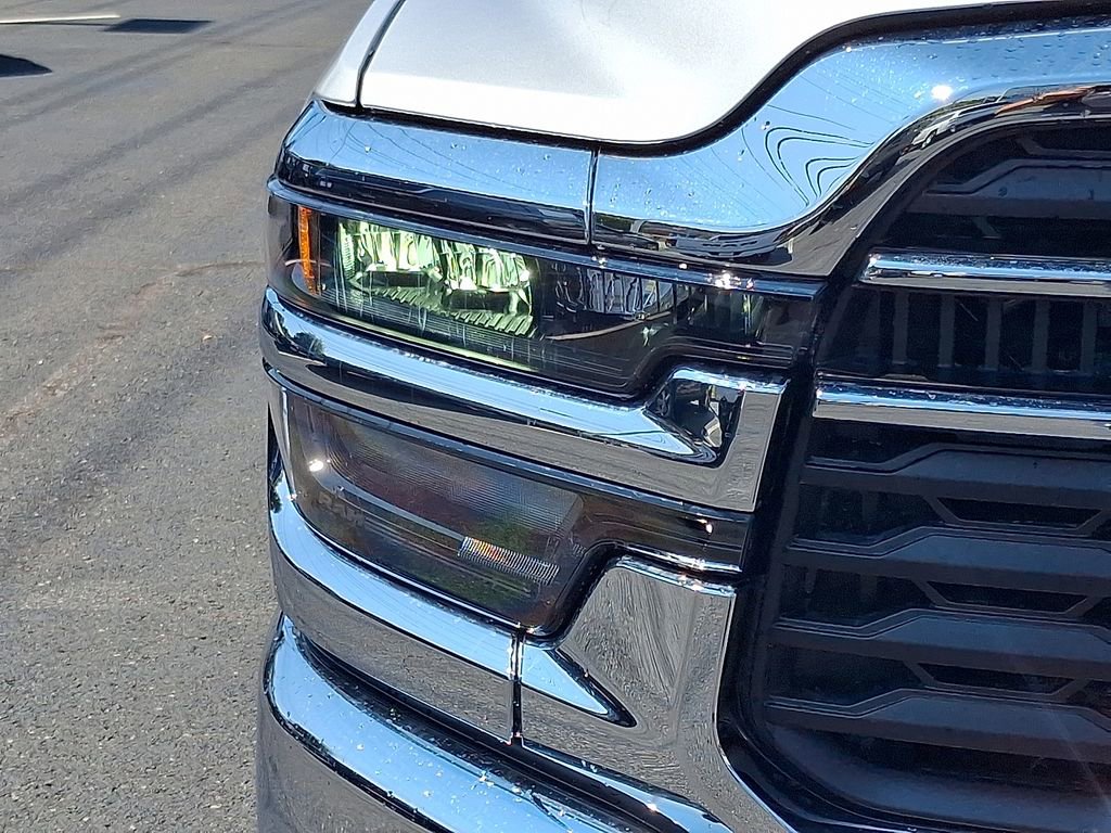 New 2026 RAM 2500 Tradesman w/ Chrome Appearance Group image 10