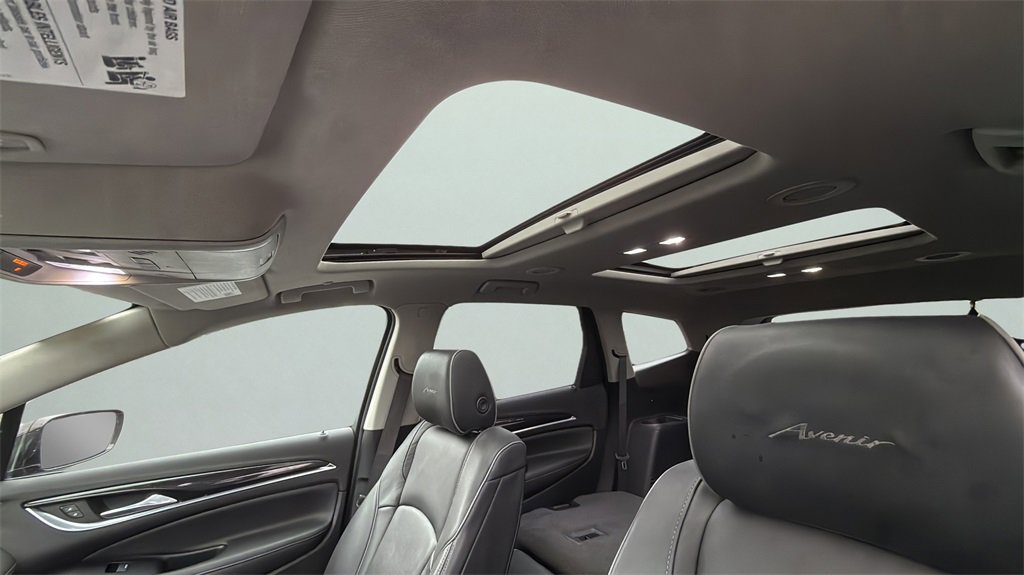 Used 2020 Buick Enclave Avenir w/ Avenir Technology Package image 11